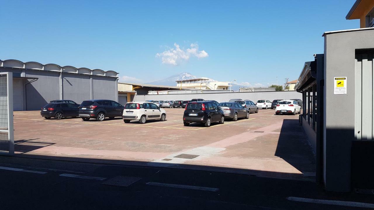 Etna Parking 호텔 카타니아 외부 사진