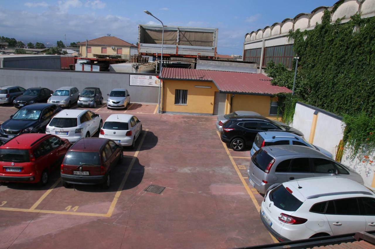 Etna Parking 호텔 카타니아 외부 사진